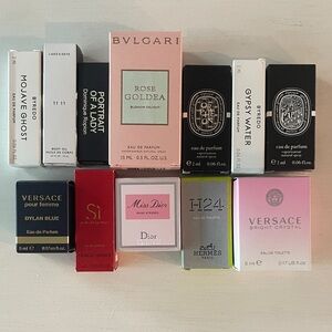 Versace Bright Crystal Eau de Toilette - Pink and White